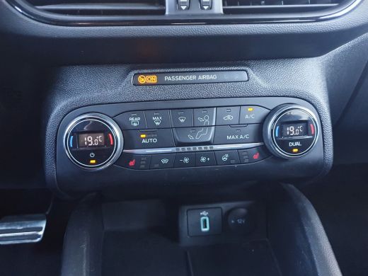 Ford Focus Wagon 1.5 150 PK ST Line | Winter Pack | Cruise Control | Parkeersensoren | Apple Carplay/Android... ActivLease financial lease