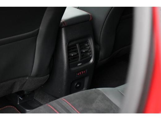 Ford Kuga 2.5 PHEV ST-Line X Full options | Pano | Head-up | Adapt. Cruise | Winterpack | Trekhaak | 19'' ActivLease financial lease