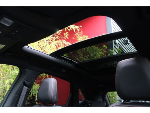 Ford Kuga 2.5 PHEV ST-Line X Full options | Pano | Head-up | Adapt. Cruise | Winterpack | Trekhaak | 19'' ActivLease financial lease