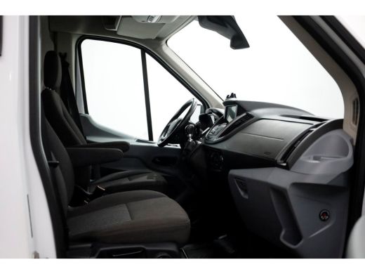 Ford Transit 350 2.0 TDCI 130pk E6 L2H2 Trend Airco/Camera/Trekhaak 2800kg 04-2019 ActivLease financial lease