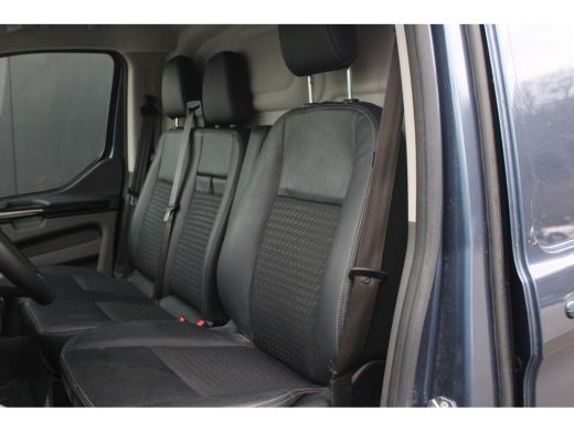 Ford Transit Custom 320 2.0 170pk TDCI L2H1 Sport Automaat | Camera | Bijruijdersbank | Trekhaak | Stoelverwarming | DAB ActivLease financial lease