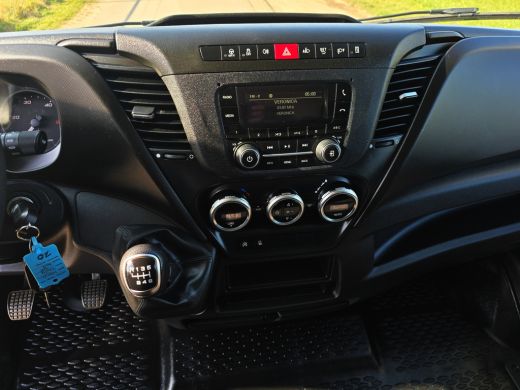 Iveco Daily 35S14V 2.3 352L H2 L2L H2 - 140 Pk - Euro 6 - Airco - Cruise Control ActivLease financial lease