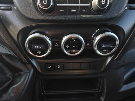 Iveco Daily 35S14V 2.3 352L H2 L2L H2 - 140 Pk - Euro 6 - Airco - Cruise Control ActivLease financial lease