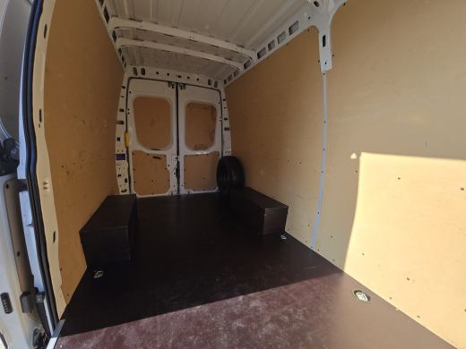 Iveco Daily 35S14V 2.3 352L H2 L2L H2 - 140 Pk - Euro 6 - Airco - Cruise Control ActivLease financial lease