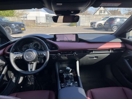 Mazda 3 2.0 e-SkyActiv-X M Hybrid 186 Takumi | Sunroof Pack | Rood leder | Model 2025 | Uit voorraad leve... ActivLease financial lease