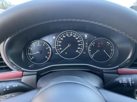 Mazda 3 2.0 e-SkyActiv-X M Hybrid 186 Takumi | Sunroof Pack | Rood leder | Model 2025 | Uit voorraad leve... ActivLease financial lease