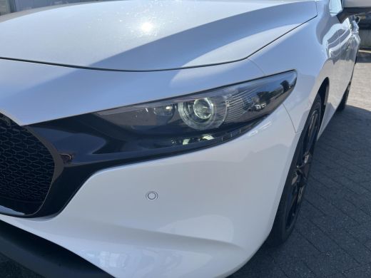 Mazda 3 2.0 e-SkyActiv-X M Hybrid 186 Takumi | Sunroof Pack | Rood leder | Model 2025 | Uit voorraad leve... ActivLease financial lease