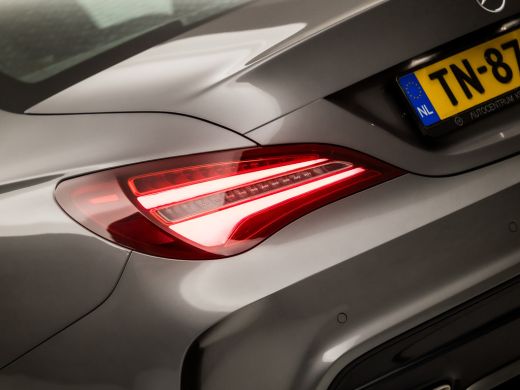 Mercedes CLA-Klasse 180 AMG Sport Automaat (SCHUIFDAK, APPLE CARPLAY, GROOT NAVI, LEDER/ALCANTARA, CAMERA, SPORTSTOEL... ActivLease financial lease