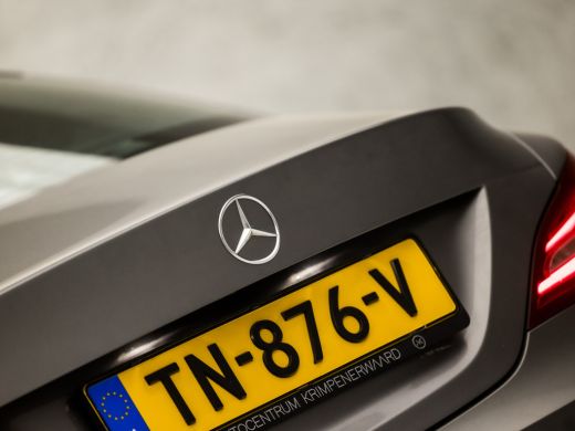 Mercedes CLA-Klasse 180 AMG Sport Automaat (SCHUIFDAK, APPLE CARPLAY, GROOT NAVI, LEDER/ALCANTARA, CAMERA, SPORTSTOEL... ActivLease financial lease