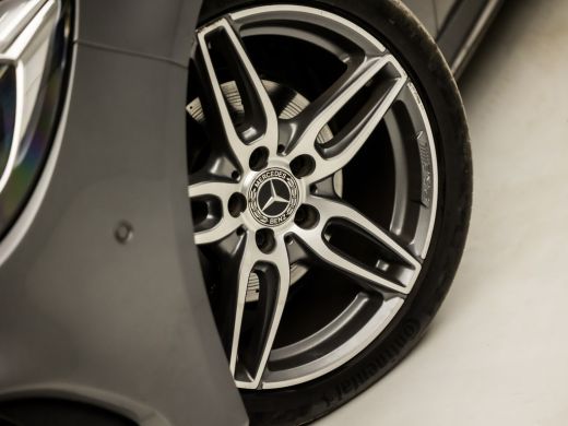 Mercedes CLA-Klasse 180 AMG Sport Automaat (SCHUIFDAK, APPLE CARPLAY, GROOT NAVI, LEDER/ALCANTARA, CAMERA, SPORTSTOEL... ActivLease financial lease