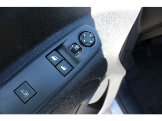 Opel Combo 1.5 BlueHDi 130 S&S L1 | Automaat | 3-Zits | Navigatie | Camera | Lichtmetaal | 2.500km | ActivLease financial lease