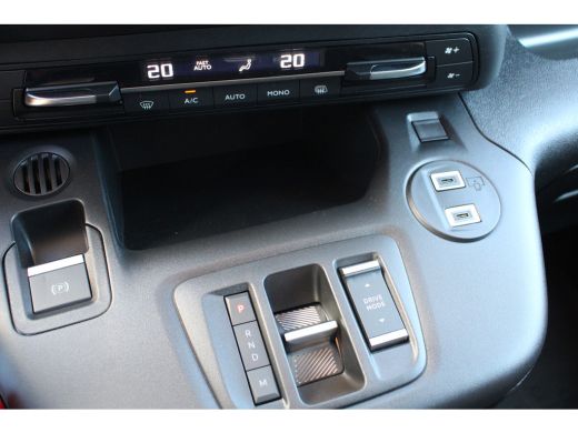 Opel Combo 1.5 BlueHDi 130 S&S L1 | Automaat | 3-Zits | Navigatie | Camera | Lichtmetaal | 2.500km | ActivLease financial lease