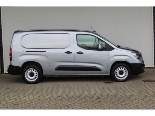 Opel Combo 1.5D L2H1 Edition | Navigatiesysteem full map | Parkeersensor achter | Trekhaak ActivLease financial lease