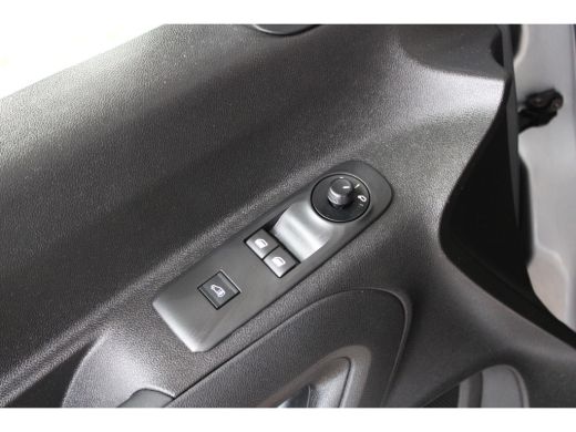Opel Combo 1.5D L2H1 Edition | Navigatiesysteem full map | Parkeersensor achter | Trekhaak ActivLease financial lease