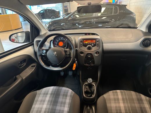 Peugeot 108 1.0 e-VTi Active | Bluetooth telefoonvoorbereiding | LED dagrijverlichting | Metaalkleur ActivLease financial lease