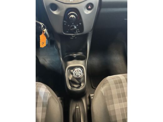 Peugeot 108 1.0 e-VTi Active | Bluetooth telefoonvoorbereiding | LED dagrijverlichting | Metaalkleur ActivLease financial lease