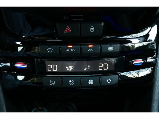 Peugeot 2008 Peugeot 1.2 PURETECH 130PK ALLURE / NAVI / CLIMA / PDC / 16" LMV / CAMERA / PANO.DAK / WINTERPAKK... ActivLease financial lease