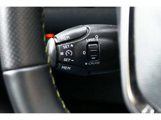 Peugeot 208 Peugeot 1.2 PURTECH 100PK GT AUTOMAAT / NAVI / CLIMA / PDC / 17"LMV / CAMERA / FULL-LED / BLUETOO... ActivLease financial lease