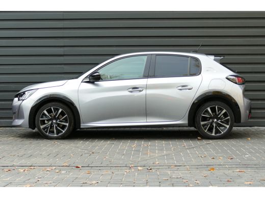 Peugeot 208 Peugeot 1.2 PURTECH 100PK GT AUTOMAAT / NAVI / CLIMA / PDC / 17"LMV / CAMERA / FULL-LED / BLUETOO... ActivLease financial lease