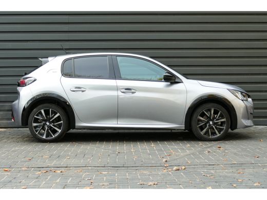 Peugeot 208 Peugeot 1.2 PURTECH 100PK GT AUTOMAAT / NAVI / CLIMA / PDC / 17"LMV / CAMERA / FULL-LED / BLUETOO... ActivLease financial lease