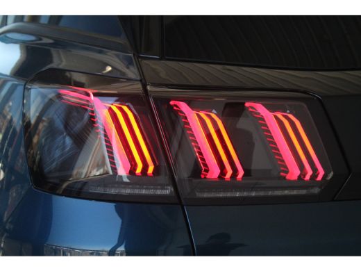 Peugeot 3008 Peugeot 1.6 Hybrid 225-PK Allure Pack Business NAVI | CLIMATE CONTROL | STOELVERWARMING | CAMERA ActivLease financial lease
