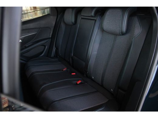 Peugeot 3008 Peugeot 1.6 Hybrid 225-PK Allure Pack Business NAVI | CLIMATE CONTROL | STOELVERWARMING | CAMERA ActivLease financial lease