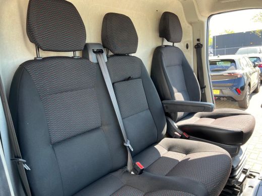 Peugeot Boxer Peugeot 335 2.0 BlueHDI L2H2 Premium | Luchtvering | Inrichting laadruimte| ActivLease financial lease