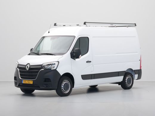 Renault Master T35 2.3 dCi 135 L2H2 Comfort Navigatie Trekhaak Airco Cruise Carplay Camera ActivLease financial lease