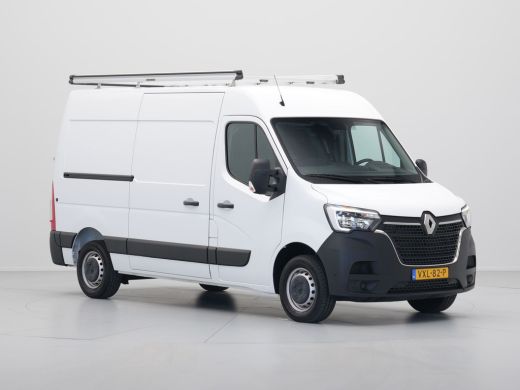 Renault Master T35 2.3 dCi 135 L2H2 Comfort Navigatie Trekhaak Airco Cruise Carplay Camera ActivLease financial lease