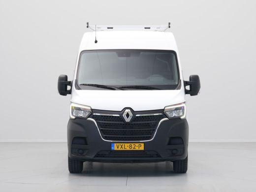 Renault Master T35 2.3 dCi 135 L2H2 Comfort Navigatie Trekhaak Airco Cruise Carplay Camera ActivLease financial lease