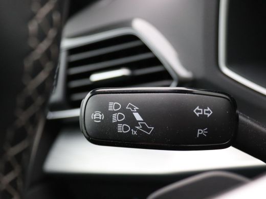Seat Tarraco 1.4 TSI e-Hybrid PHEV Xperience 245PK DSG full led, trekhaak, standkachel, 360gr. camera, schuif-... ActivLease financial lease