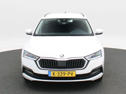 Skoda Octavia Combi 1.0 e-TSi 110 Pk Automaat Business Edition | Navigatie | Trekhaak | Virtual Dashboard | Cru... ActivLease financial lease