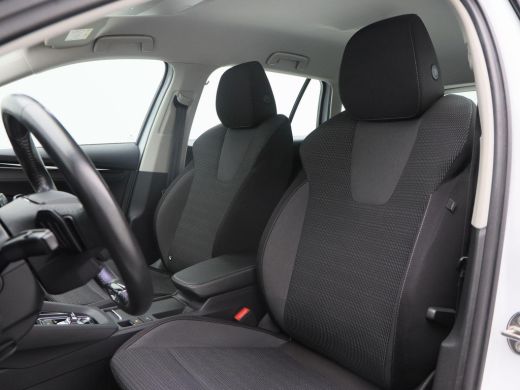 Skoda Octavia Combi 1.0 e-TSi 110 Pk Automaat Business Edition | Navigatie | Trekhaak | Virtual Dashboard | Cru... ActivLease financial lease