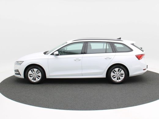 Skoda Octavia Combi 1.0 e-TSi 110 Pk Automaat Business Edition | Navigatie | Trekhaak | Virtual Dashboard | Cru... ActivLease financial lease
