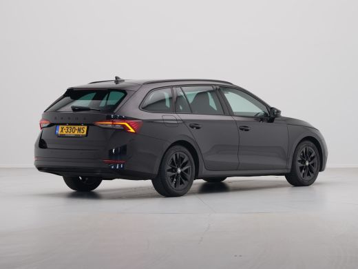 Skoda Octavia Combi 1.0 e-TSI 110pk DSG Sport Business Black Edition Navigatie Trekhaak Virtual Cockpit Pdc Cru... ActivLease financial lease