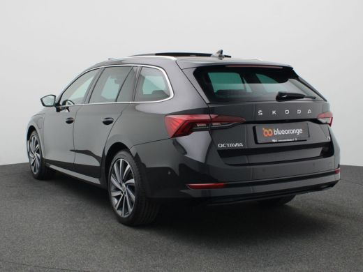 Skoda Octavia Combi 1.4 TSI iV PHEV Business Edition Plus 204PK DSG Pano-schuifdak, leder, head-up, matrix led,... ActivLease financial lease