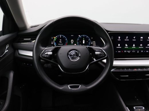 Skoda Octavia Combi 1.4 TSI iV PHEV Business Edition Plus 204PK DSG Pano-schuifdak, leder, head-up, matrix led,... ActivLease financial lease