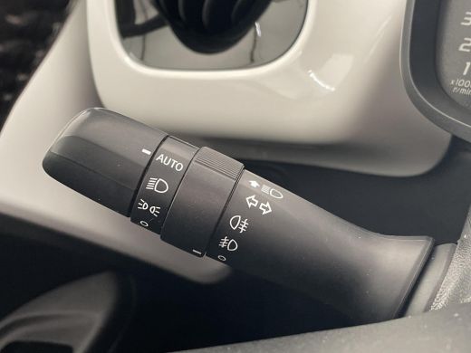 Toyota Aygo 1.0 VVT-i x-pose ActivLease financial lease