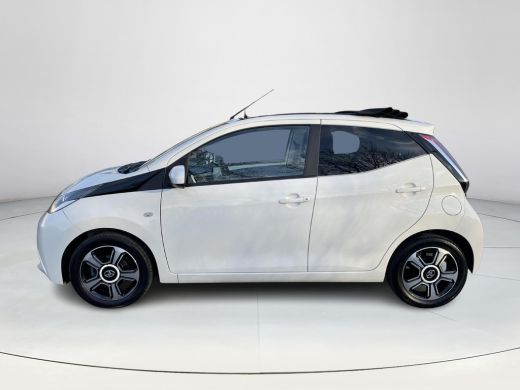 Toyota Aygo 1.0 VVT-i x-pose ActivLease financial lease