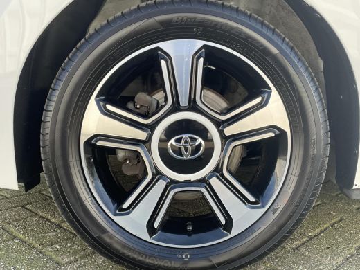 Toyota Aygo 1.0 VVT-i x-pose ActivLease financial lease