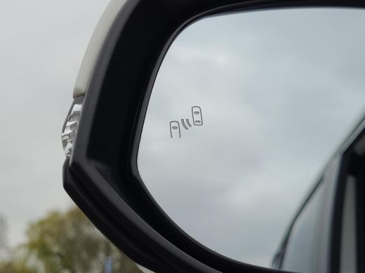 Toyota RAV4 2.5 Plug-in Hybrid AWD Style | Apple CarPlay | Trekhaak | Head-Up | Blindspot | Rijklaarprijs inc... ActivLease financial lease