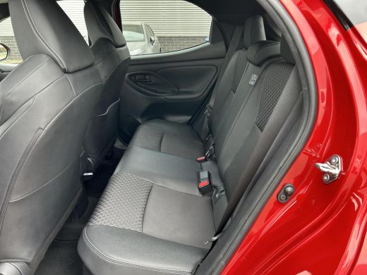 Toyota Yaris 1.5 Hybrid Executive Premium Pack ActivLease financial lease