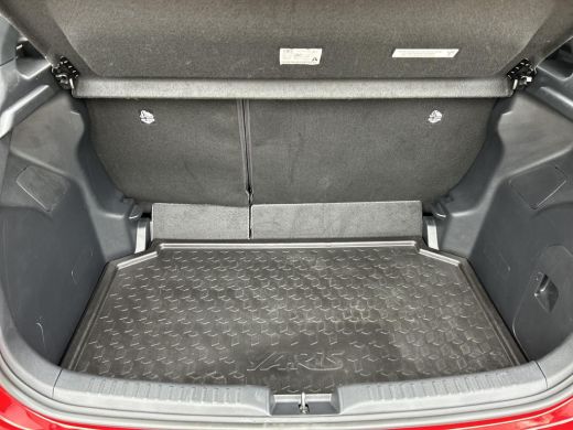 Toyota Yaris 1.5 Hybrid Executive Premium Pack ActivLease financial lease
