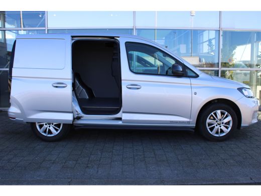 Volkswagen Caddy | Style | 122 PK | DSG Automaat | Trekhaak | Sidebars | Navi | Achteruitrijcamera | Apple Carplay ActivLease financial lease