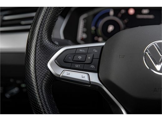 Volkswagen Passat Variant 1.4 TSI PHEV GTE | Camera | Adaptief | Panorama dak | ActivLease financial lease