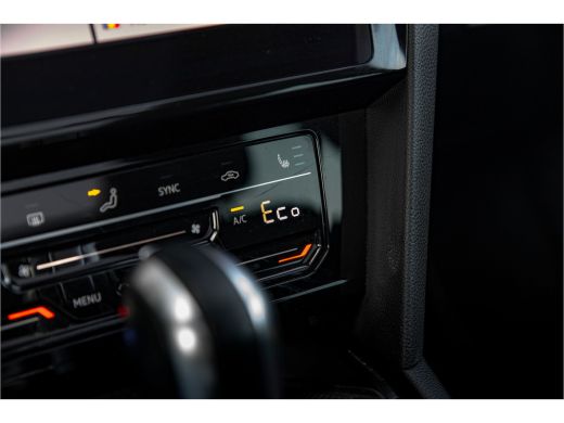 Volkswagen Passat Variant 1.4 TSI PHEV GTE | Camera | Adaptief | Panorama dak | ActivLease financial lease