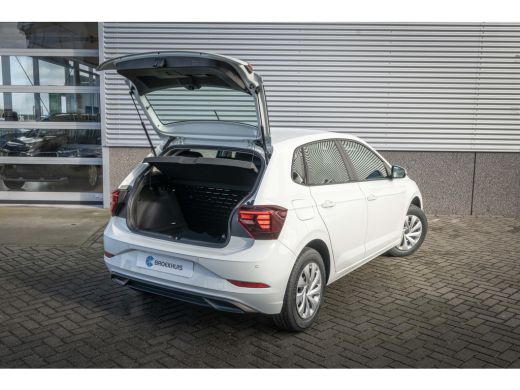 Volkswagen Polo Volkswagen Edition | 'App-Connect' smartphone integratie | Achterlichten LED | Afstandscontrolesy... ActivLease financial lease