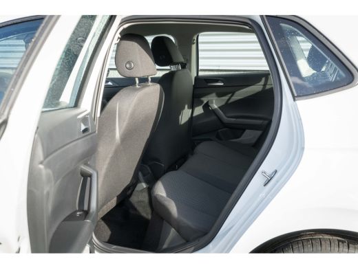 Volkswagen Polo Volkswagen Edition | 'App-Connect' smartphone integratie | Achterlichten LED | Afstandscontrolesy... ActivLease financial lease