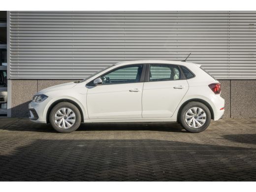 Volkswagen Polo Volkswagen Edition | 'App-Connect' smartphone integratie | Achterlichten LED | Afstandscontrolesy... ActivLease financial lease
