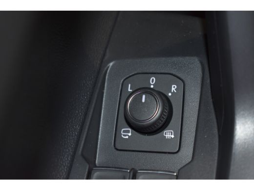 Volkswagen Polo Volkswagen R-Line Edition | 'App-Connect' draadloze smartphone integratie | Achterlichten LED | A... ActivLease financial lease